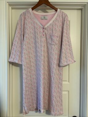 Karen Neuburger Pink & White Floral Henley Nightdress